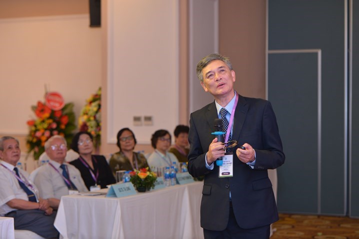 GS.TS Đào Văn Long phát biểu tại Hội nghị