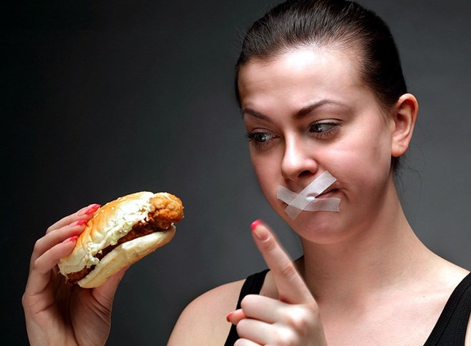 Có cần nhịn ăn trước khi nội soi dạ dày không?